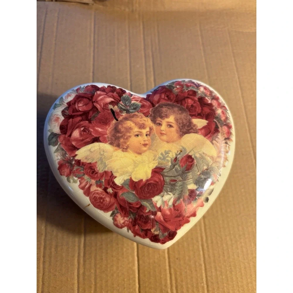 Vintage Teleflora Ceramic Heart Shaped Jewelry Trinket Box w Lid Angels Thailand